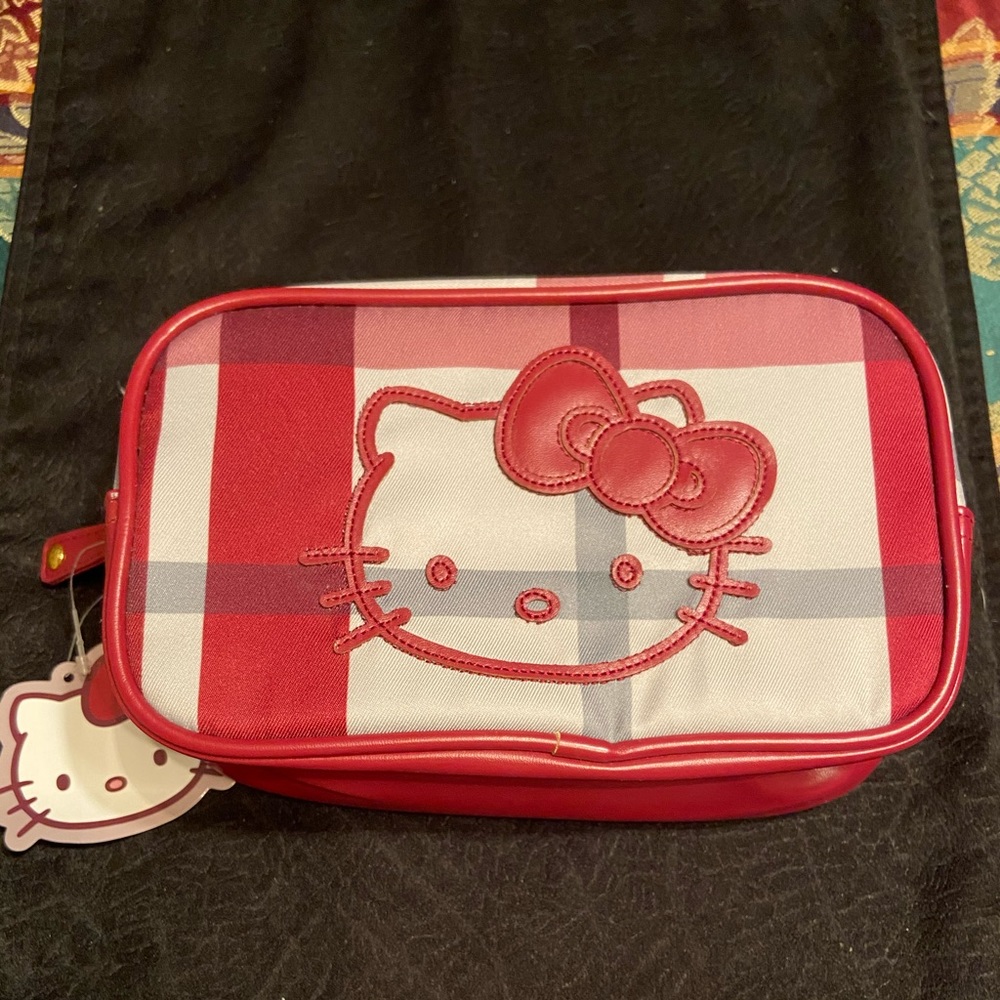 New- Hello Kitty Make up Bag